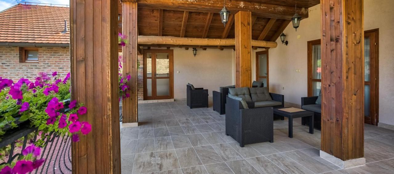 Podrumi Kolar "Suza Baranje" Kneževi Vinogradi Exterior foto